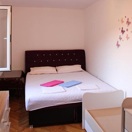 Apartman Lana Petrovac エクステリア 写真